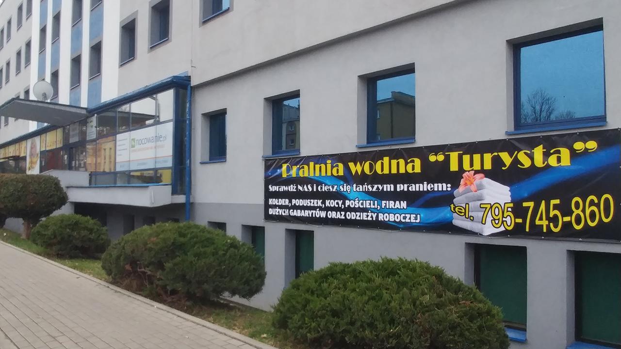 Dom Turysty Sanok Aparthotel Exterior photo